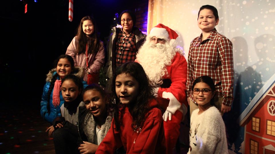 Student Groups come see Santa in Times&nbsp;Square